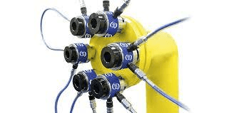 Pipe sealing couplings